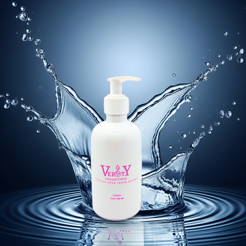 White bottle with pump dispenser labeled 'VERO' surrounded by water splashes on a dark blue background